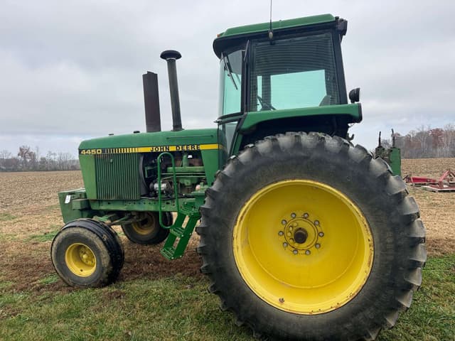 Image of John Deere 4450 equipment image 1