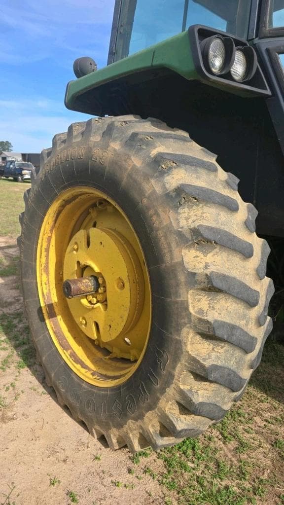 Image of John Deere 4450 equipment image 4