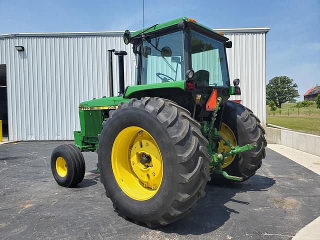 Image of John Deere 4450 equipment image 2