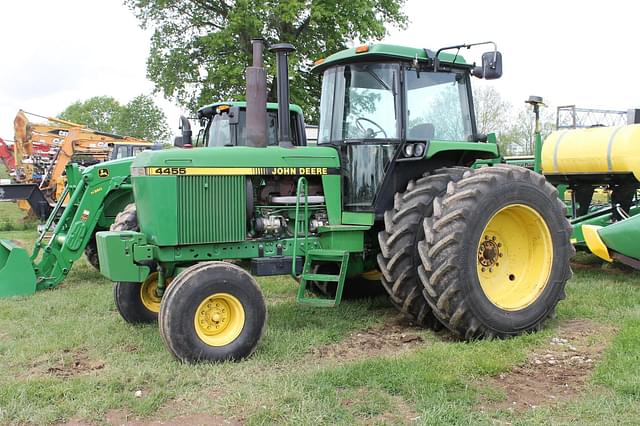 Image of John Deere 4455 equipment image 1