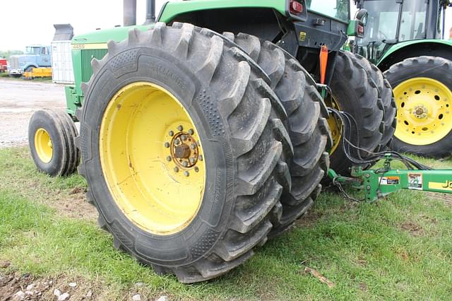 Image of John Deere 4455 equipment image 3