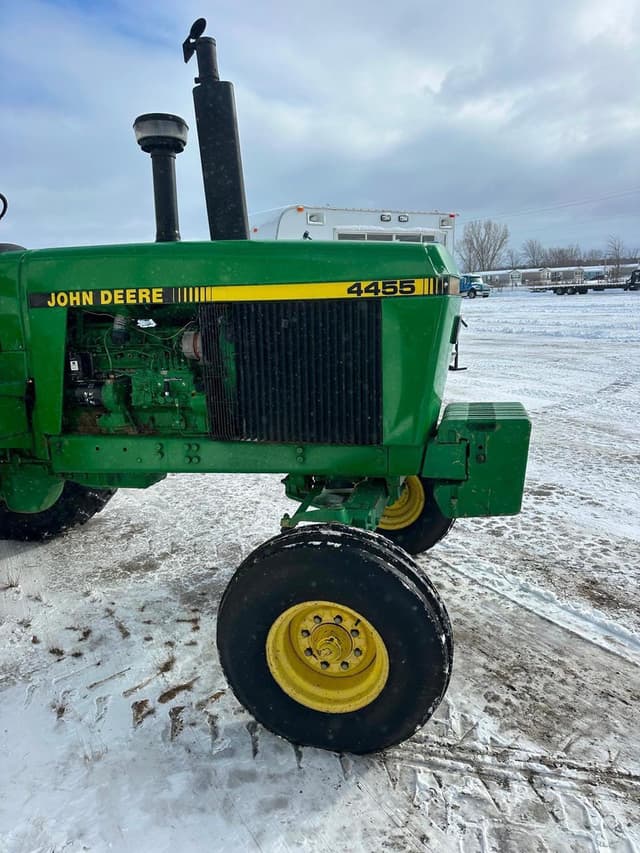 Image of John Deere 4455 equipment image 4