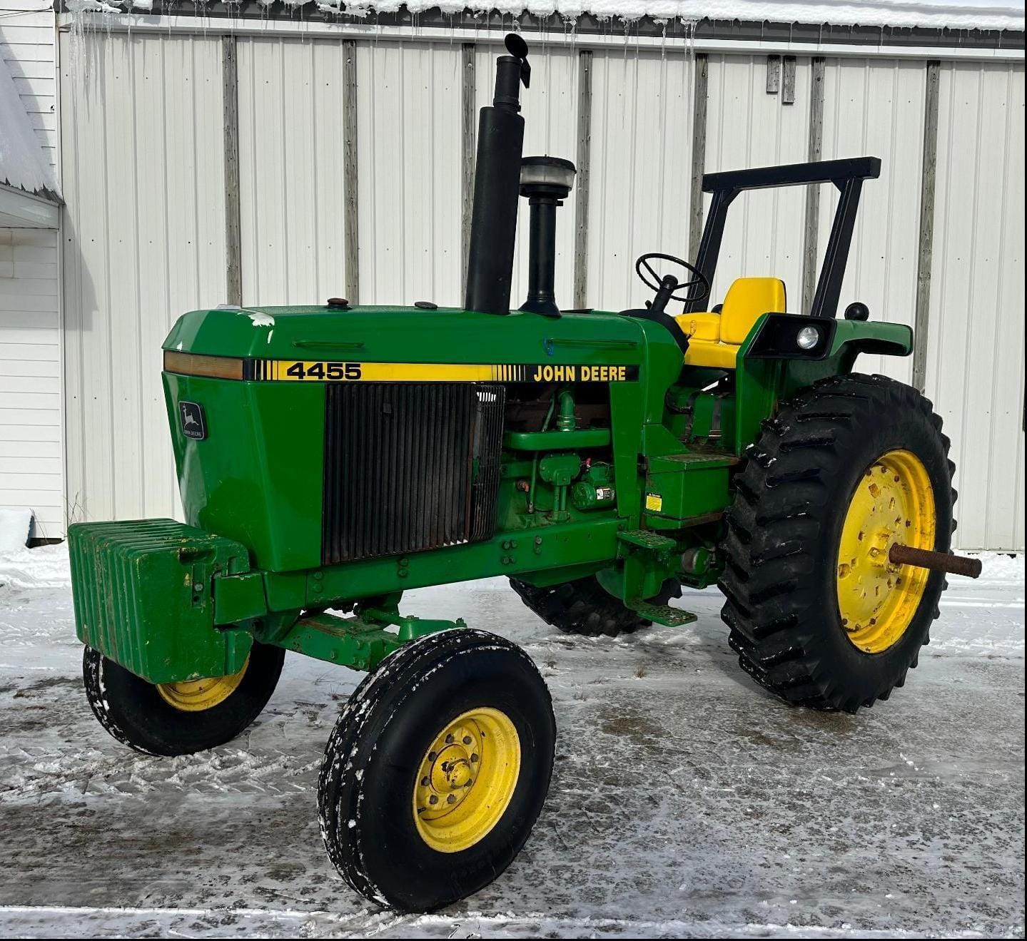 John Deere 4455 Equipment Image0
