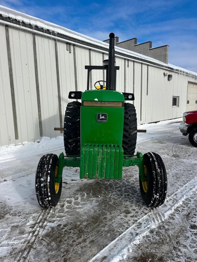Image of John Deere 4455 equipment image 2