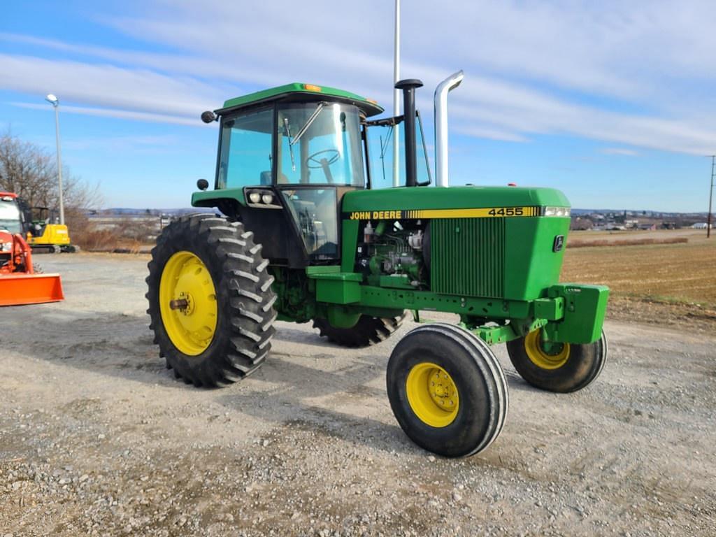 Image of John Deere 4455 Primary image