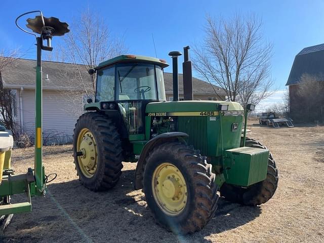 Image of John Deere 4455 equipment image 2