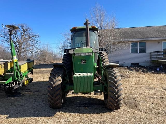 Image of John Deere 4455 equipment image 1