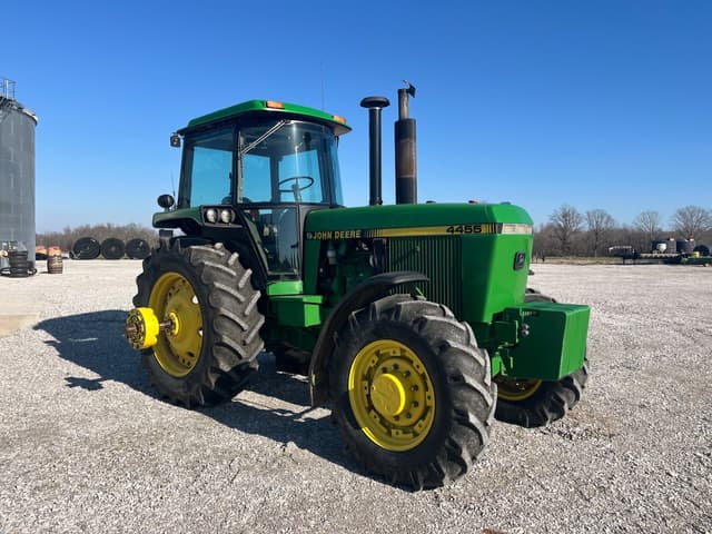 Image of John Deere 4455 equipment image 3