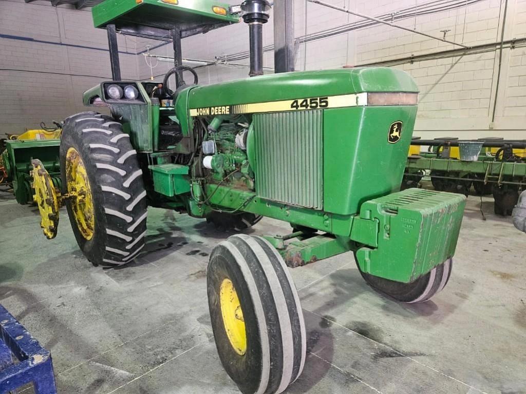 Image of John Deere 4455 Primary image