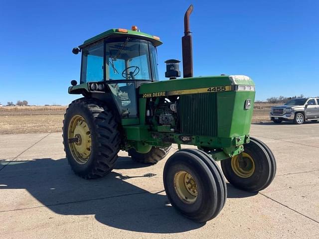 Image of John Deere 4455 equipment image 1