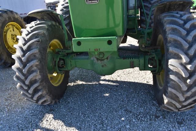 Image of John Deere 4455 equipment image 4