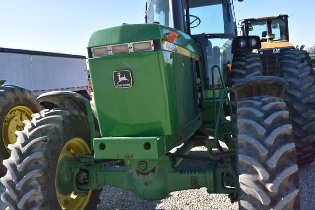 Image of John Deere 4455 equipment image 3
