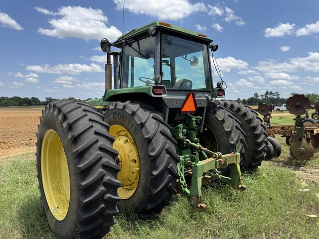 Image of John Deere 4455 equipment image 3