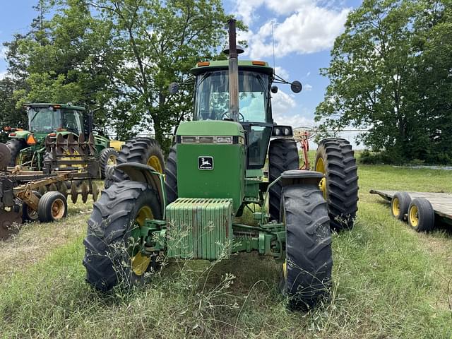 Image of John Deere 4455 equipment image 1