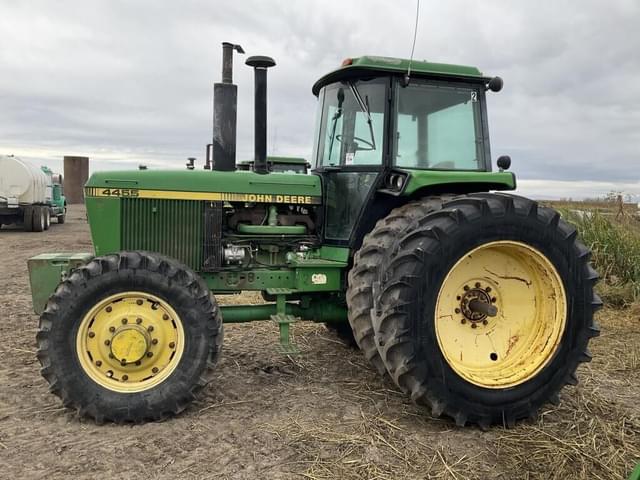 Image of John Deere 4455 equipment image 1