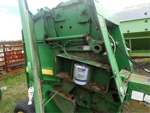 Image of John Deere 446 equipment image 2