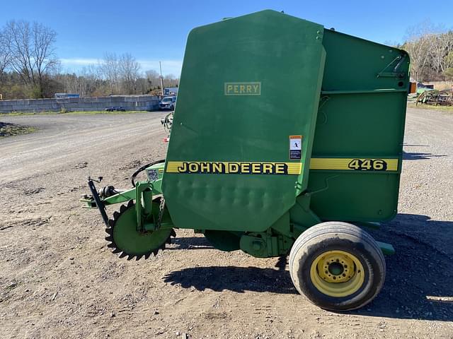 Image of John Deere 446 equipment image 4