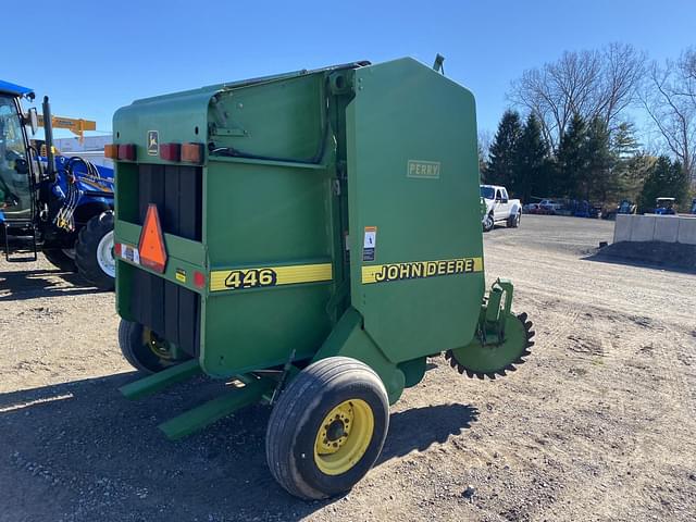 Image of John Deere 446 equipment image 2