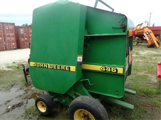 Image of John Deere 446 equipment image 3