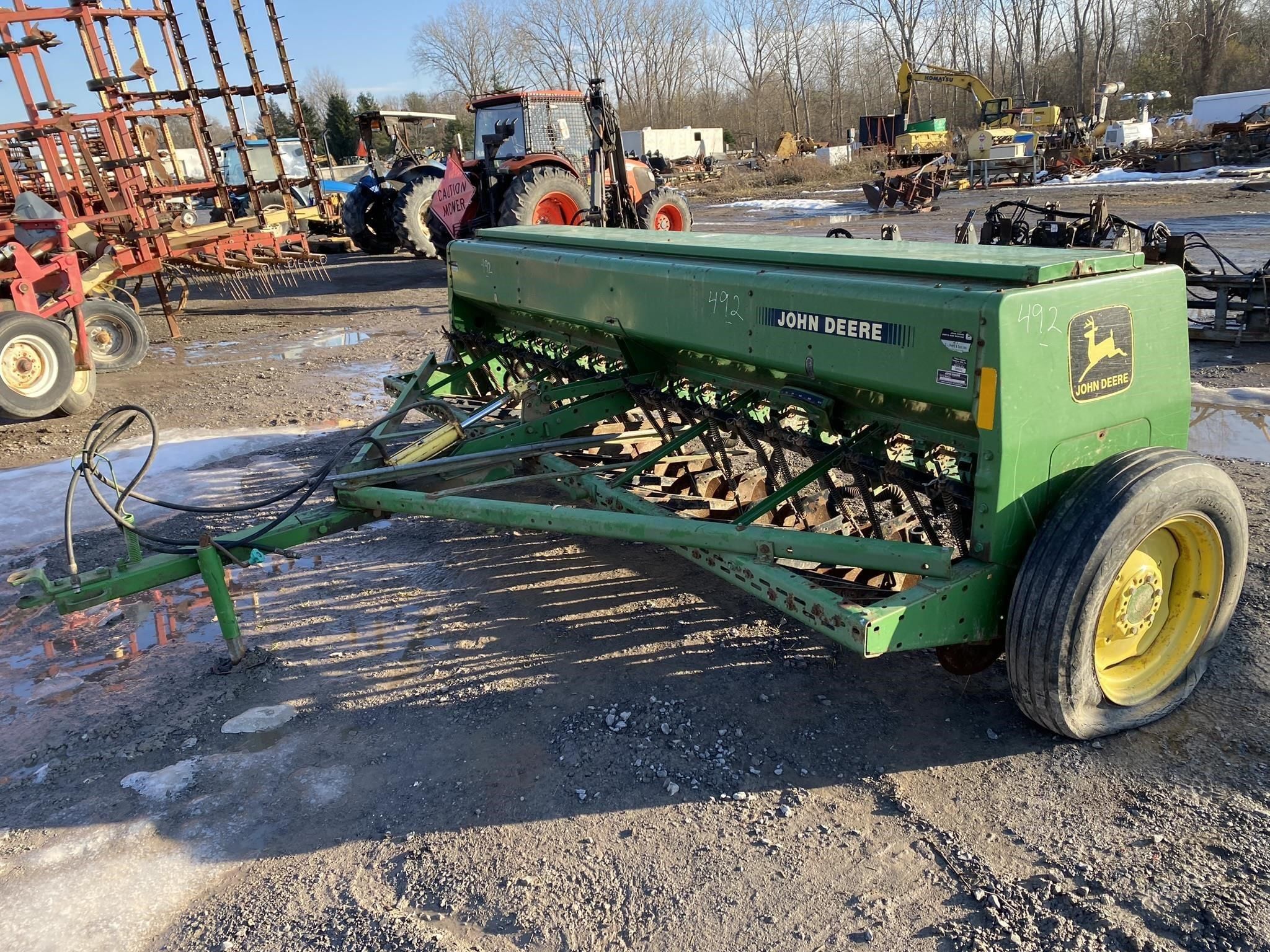 John Deere 450 Equipment Image0