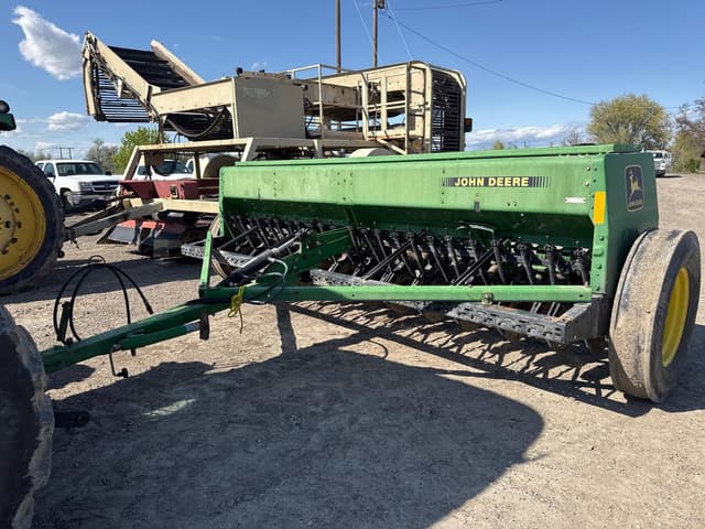 Image of John Deere 450 equipment image 1