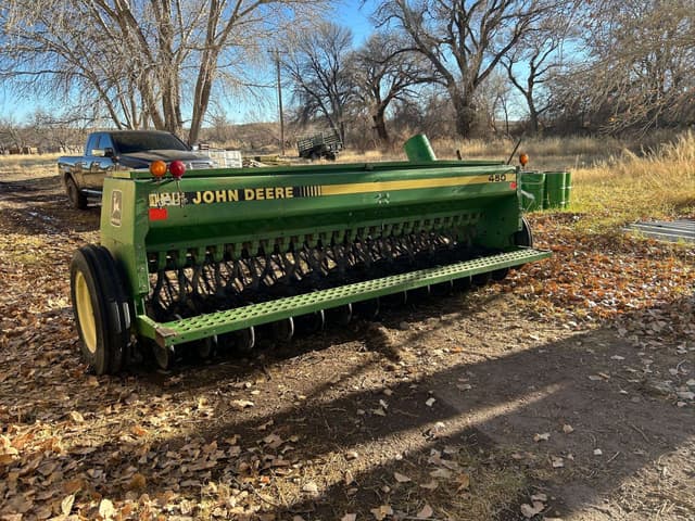Image of John Deere 450 equipment image 2
