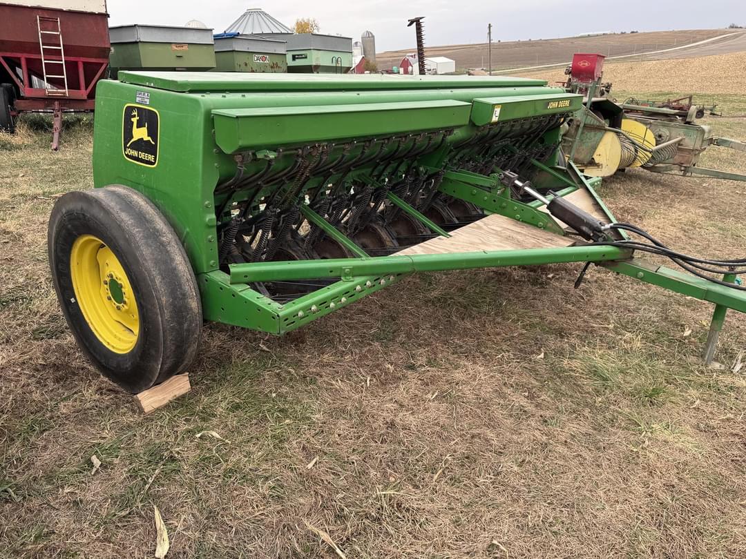 Image of John Deere 450 Primary image