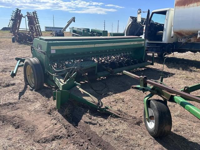 Image of John Deere 450 equipment image 1