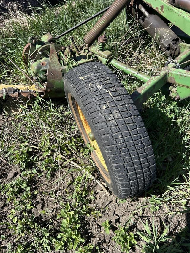 Image of John Deere 450 equipment image 4