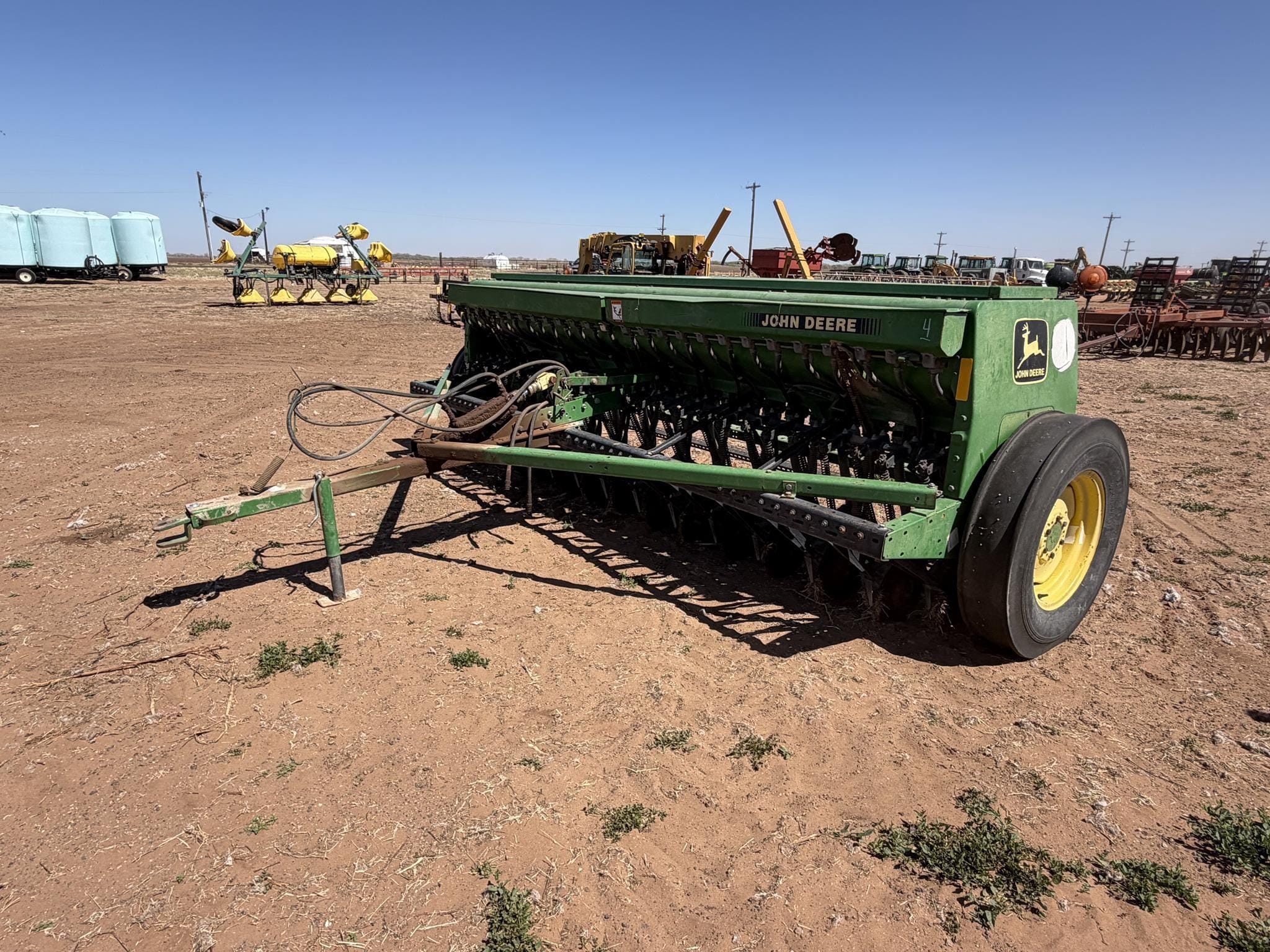 John Deere 450 Equipment Image0