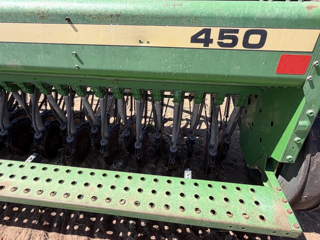 Image of John Deere 450 equipment image 4