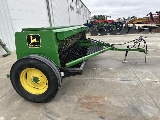 Image of John Deere 450 equipment image 1