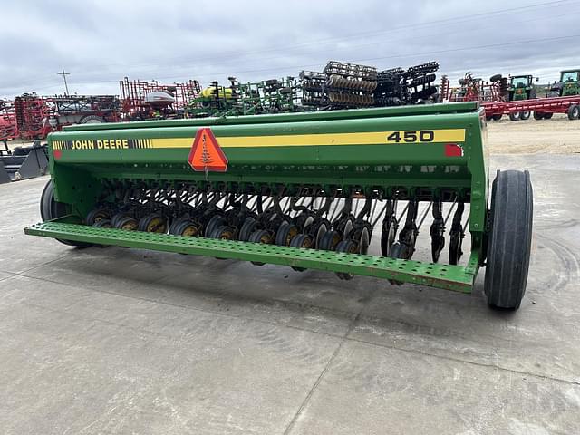 Image of John Deere 450 equipment image 3