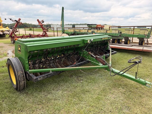 Image of John Deere 450 equipment image 4