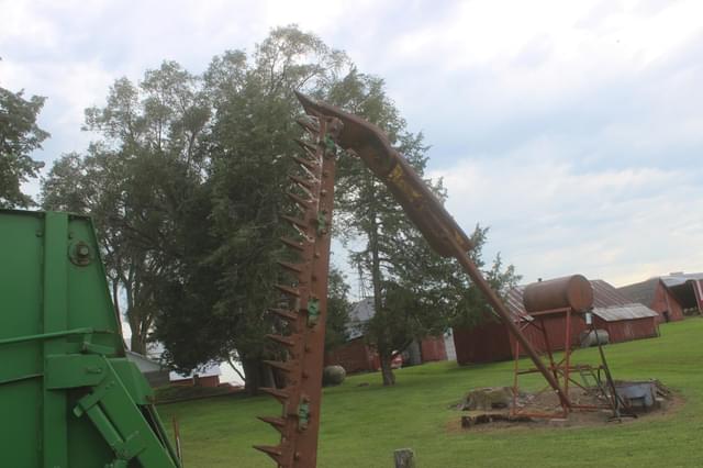 Image of John Deere 450 equipment image 1