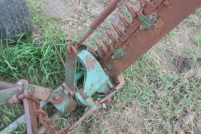 Image of John Deere 450 equipment image 4