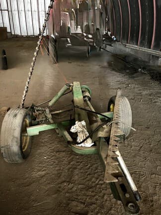 Image of John Deere 450 Image 1