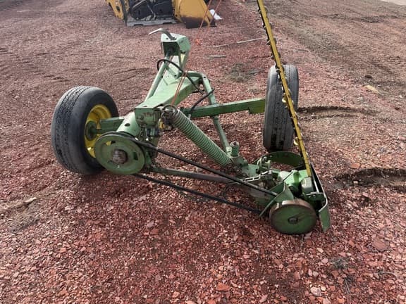 Image of John Deere 450 equipment image 3