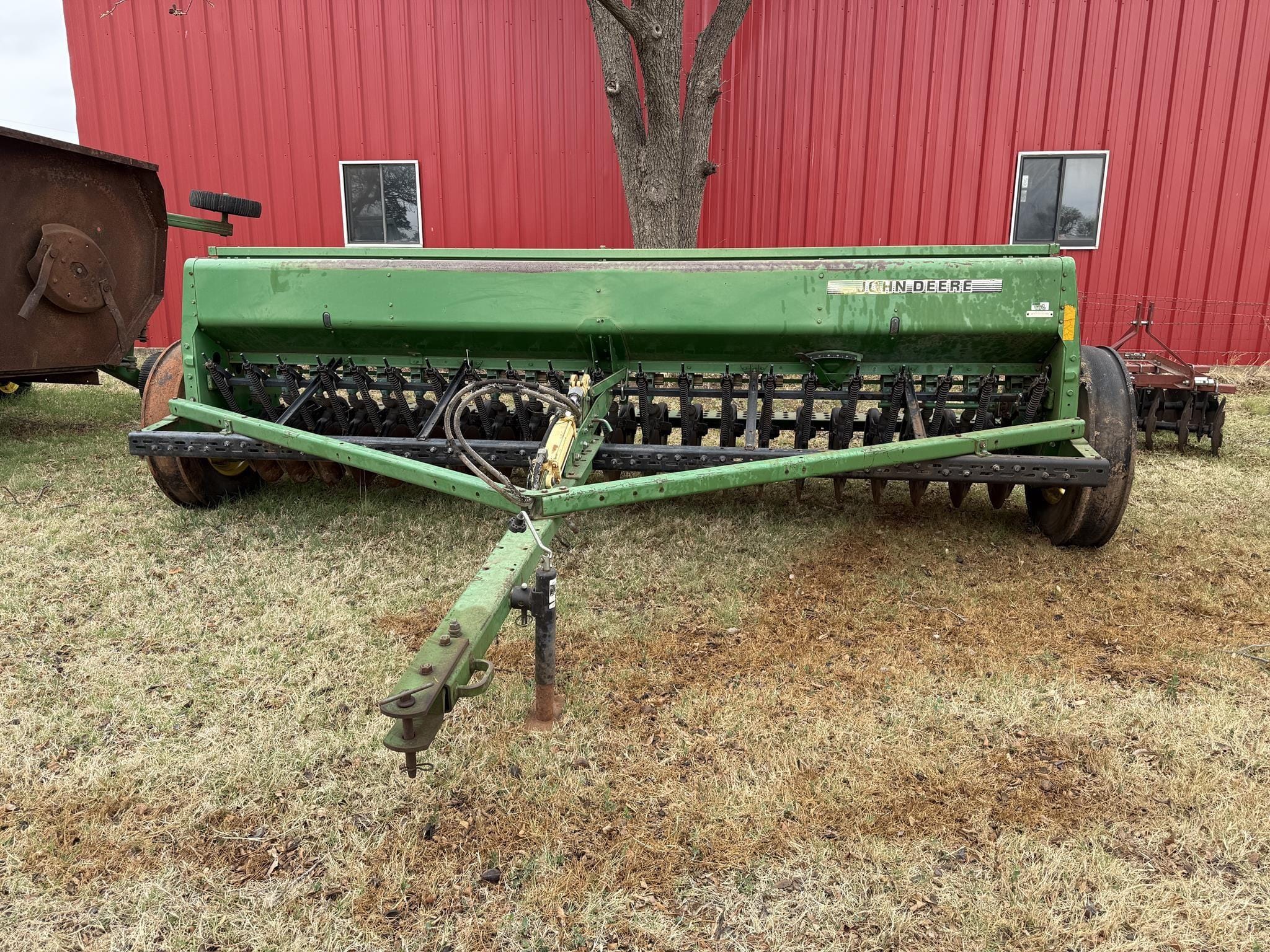 John Deere 450 Equipment Image0