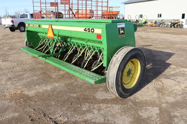 Image of John Deere 450 equipment image 4