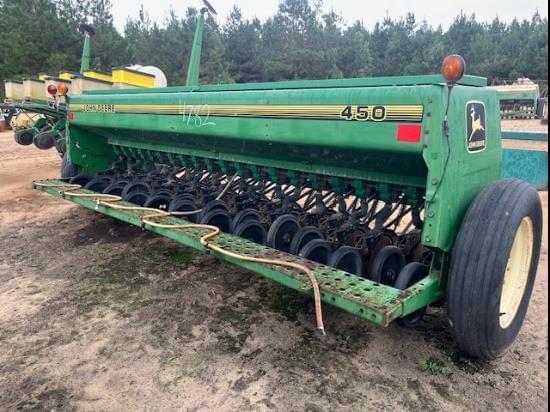 Image of John Deere 450 equipment image 2