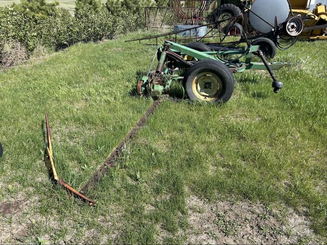 Image of John Deere 450 equipment image 1