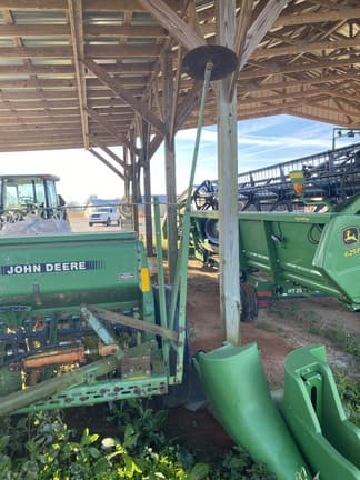 Image of John Deere 450 equipment image 4
