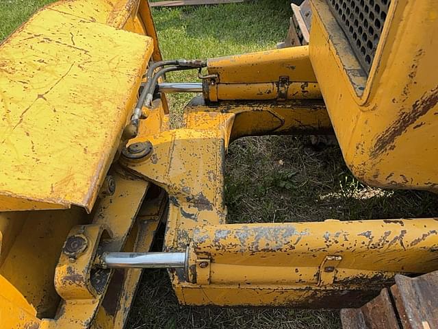Image of John Deere 450C equipment image 4