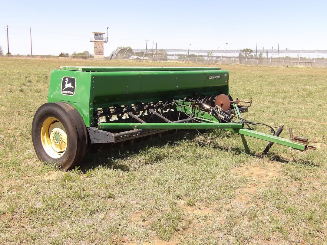 Image of John Deere 450 Image 1