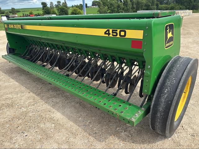 Image of John Deere 450 equipment image 3