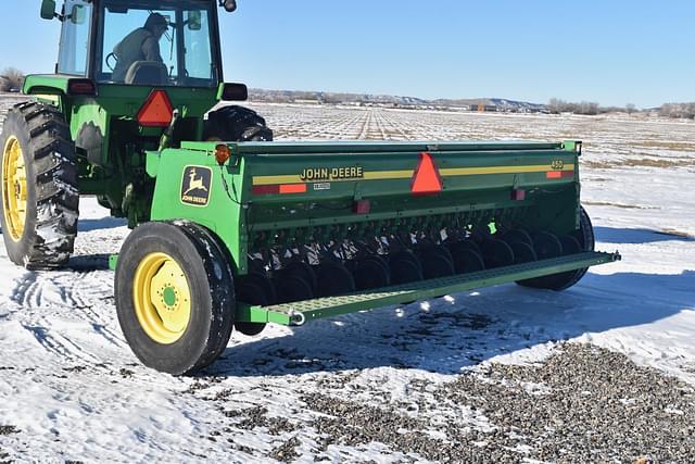 Image of John Deere 450 equipment image 2