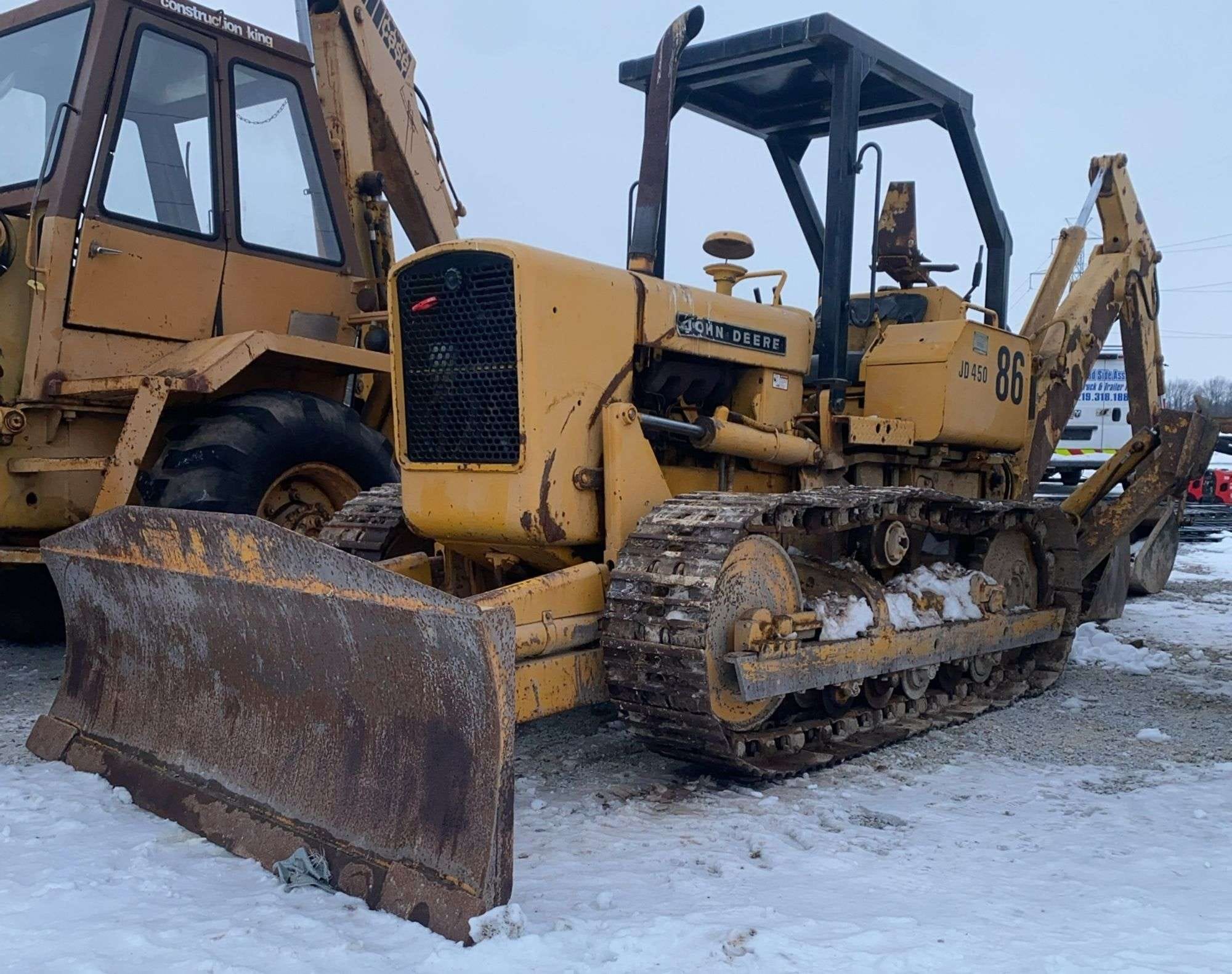 John Deere 450 Equipment Image0