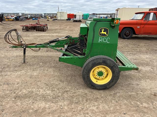 Image of John Deere 450 equipment image 1