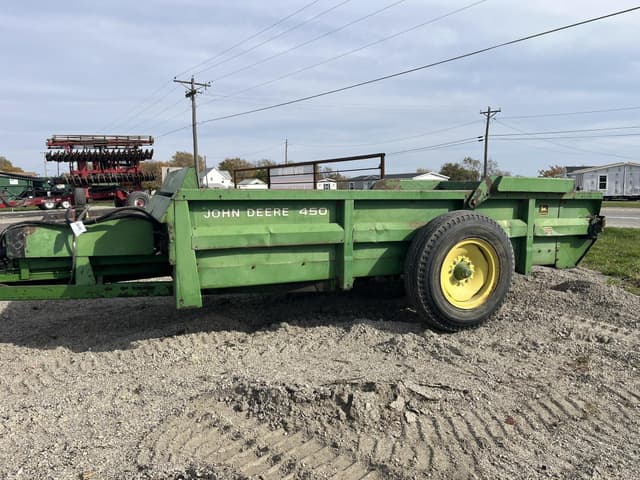 Image of John Deere 450 equipment image 1